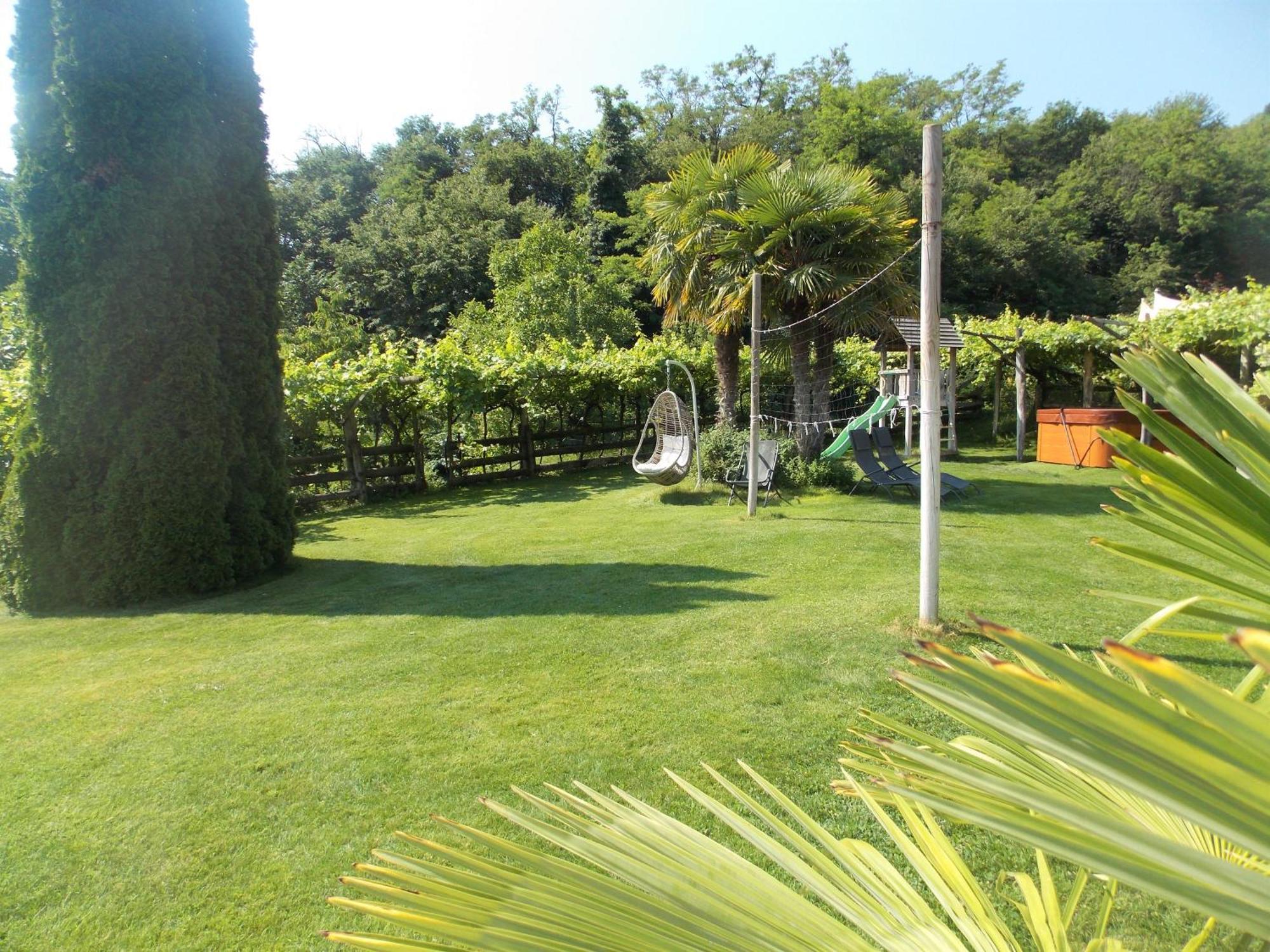 St. Josefhof Apartment Caldaro Luaran gambar