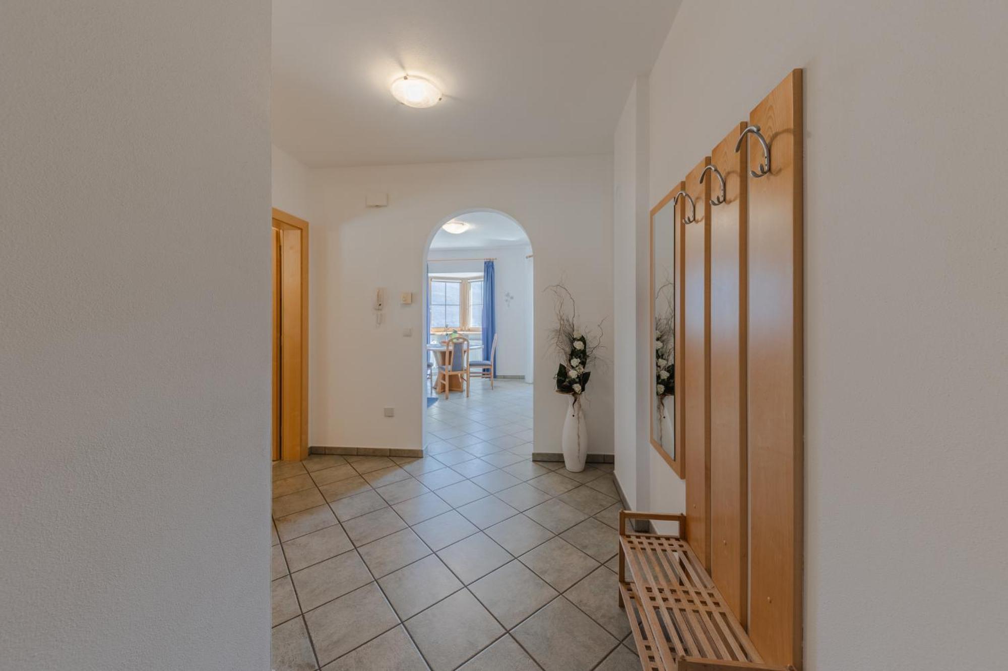 St. Josefhof Apartment Caldaro Luaran gambar